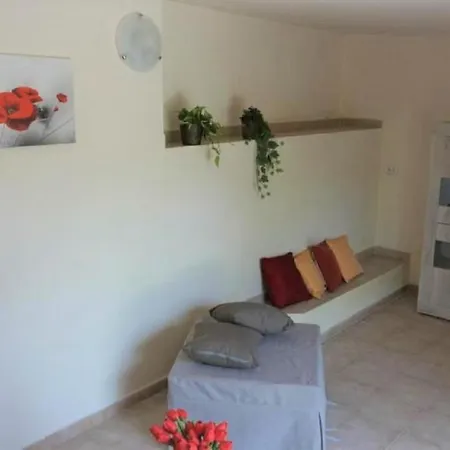 Scappo In Umbria, La Casa Di Giuliana Lugnano in Teverina