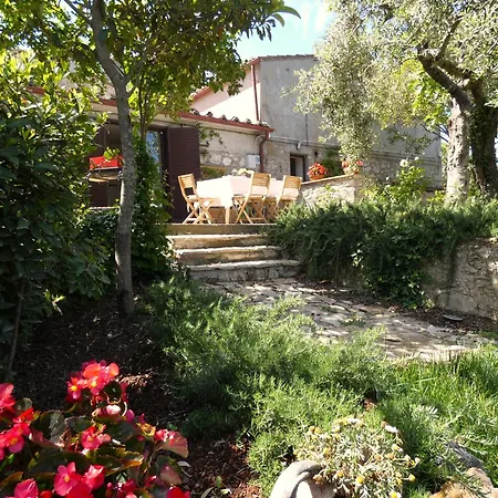 Feriehus Scappo In Umbria, La Casa Di Giuliana Lugnano in Teverina